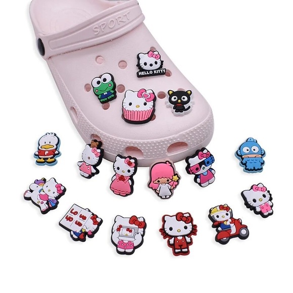 Crocs Hello Kitty Shoe Charms (10 Pieces / Lot) - Random Selection - NWOT. - Picture 2 of 4